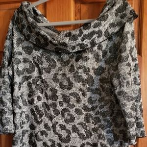 St. John Collection Sweater Size XL
